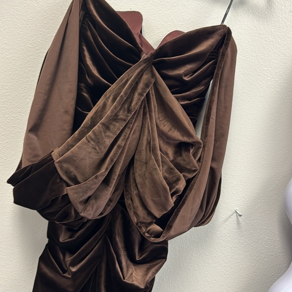 Layne velvet ruched dress - Picture 12 of 12